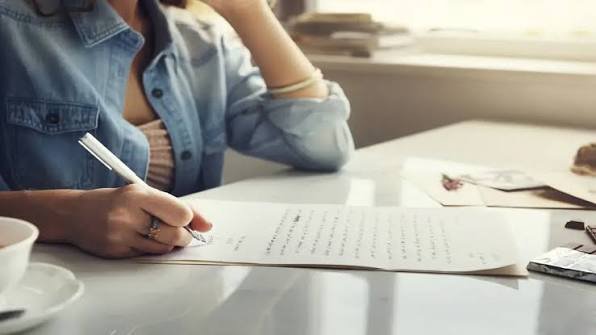 ¿Qué dice la grafología sobre las personas que mezclan mayúsculas y minúsculas al escribir?